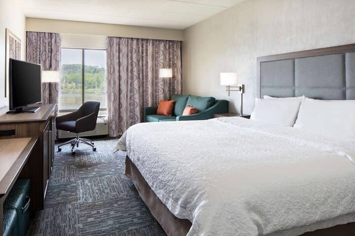 Room 8 of 23